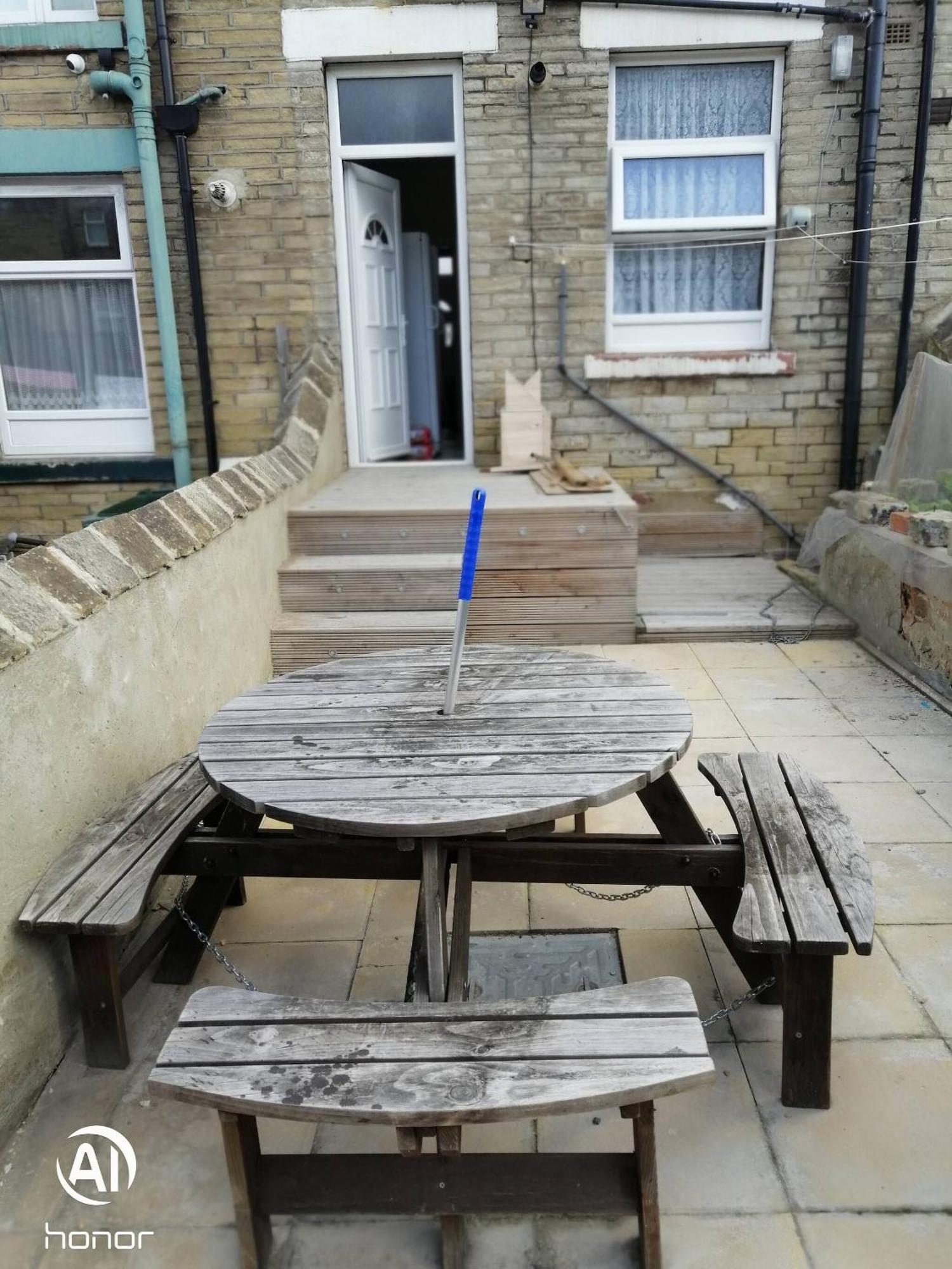 In House - 44 Balfour Street Bd4 7jt East Bowling Bradford West Yorkshire England K Guest house