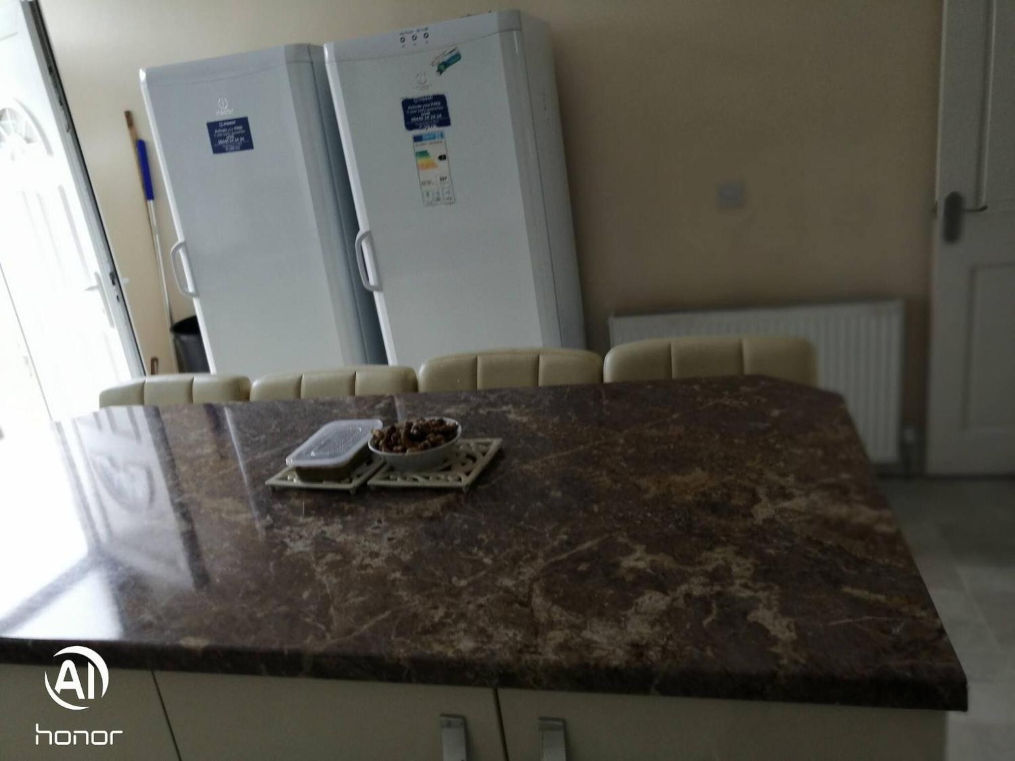 Guest house In House - 44 Balfour Street Bd4 7jt East Bowling Bradford West Yorkshire England K *