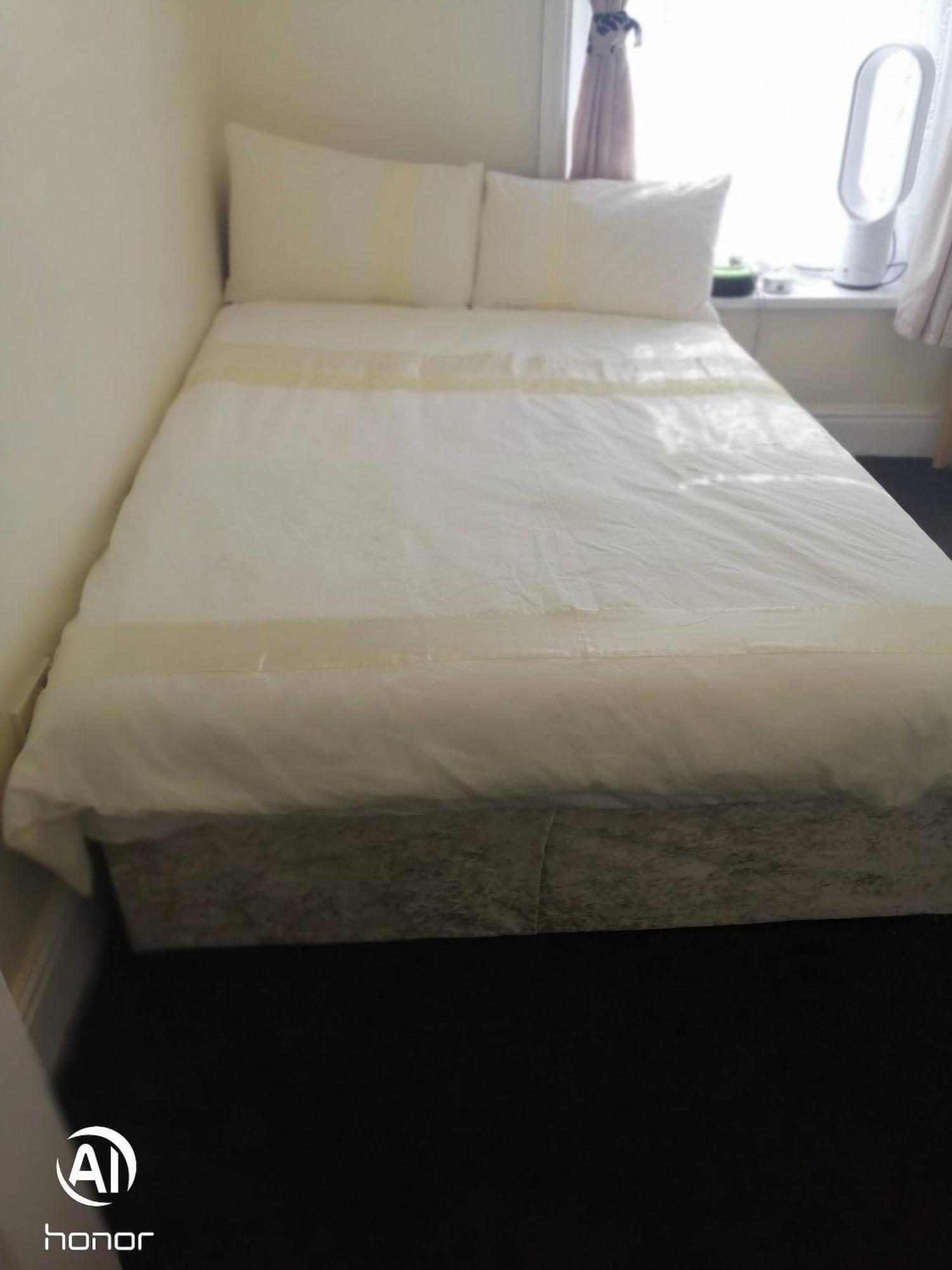 Guest house In House - 44 Balfour Street Bd4 7jt East Bowling Bradford West Yorkshire England K *